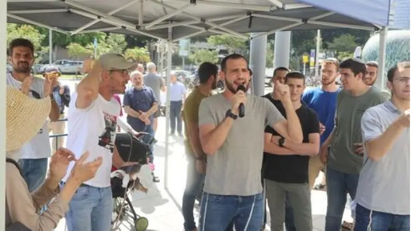 No description available