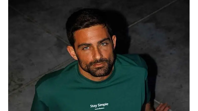 השלט שהעלה גיא איתן | צילום: יח"צ